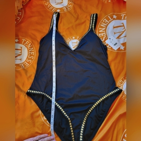 NWT Gibson latimer Europe black 1pc swim  large trim in gold - Picture 14 of 16